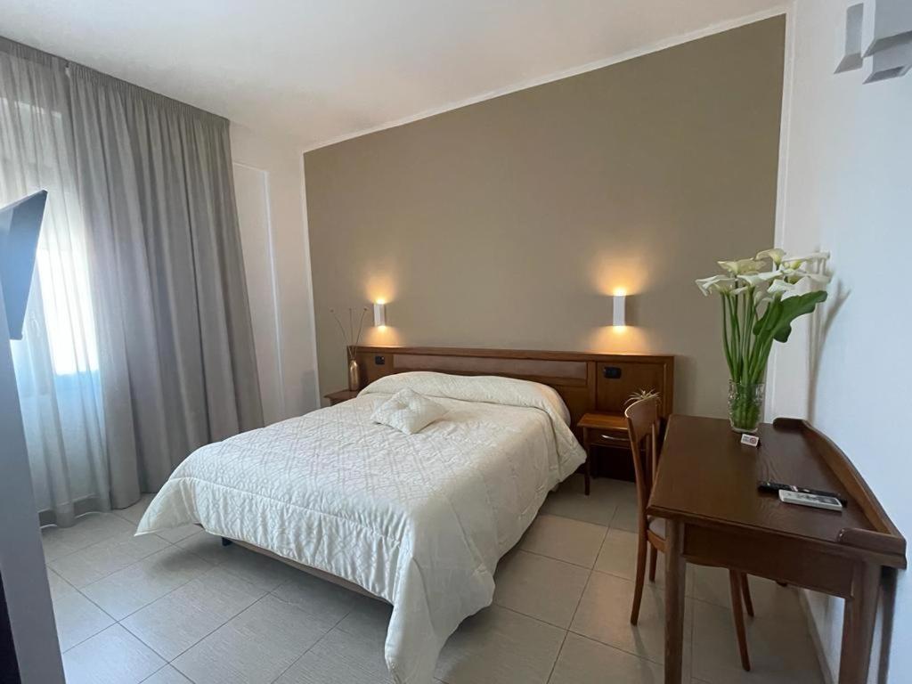 Hotel Posidonia Porto Cesareo Exterior foto